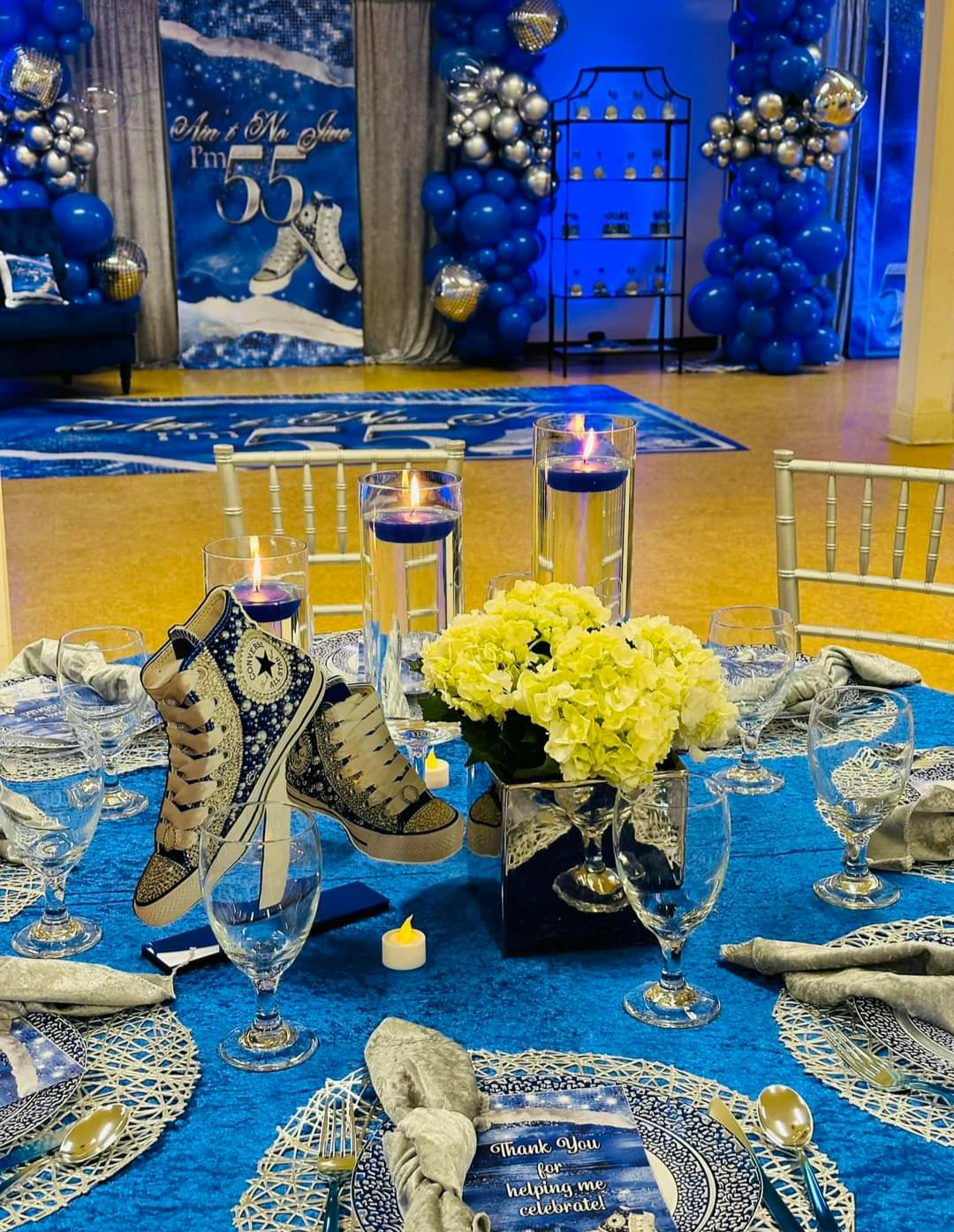 CUSTOM TABLE CENTERPIECES